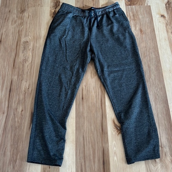 Champion Other - Champion like new sweatpants size XL Heather gray
